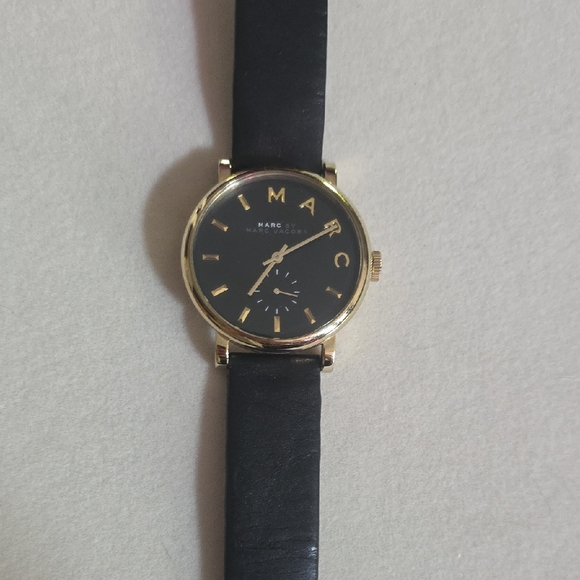 Marc Jacobs Gold and Black Women's Watch - Picture 1 of 5